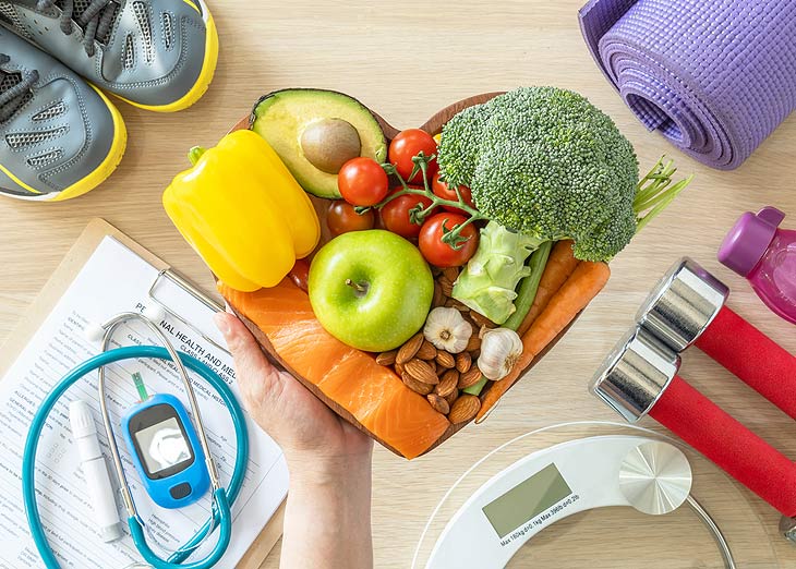 Gesunde Ernährung und Bewegung (©Foto: iStock-Chinnapong)